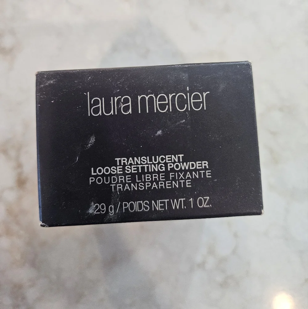 Laura Mercier Translucent Setting Powder- Medium Deep - Picture 1 of 3
